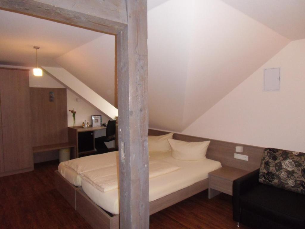 Gasthof Zum Goldenen Lamm Wettelsheim Szoba fotó